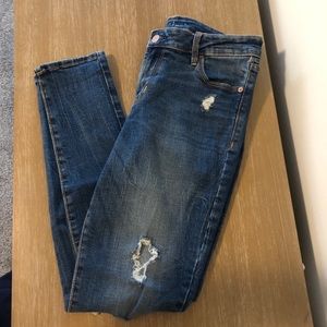 Old Navy distressed skinny jeans